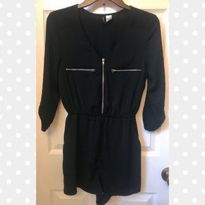 Black Romper - Short, 3/4 sleeves, front zipper